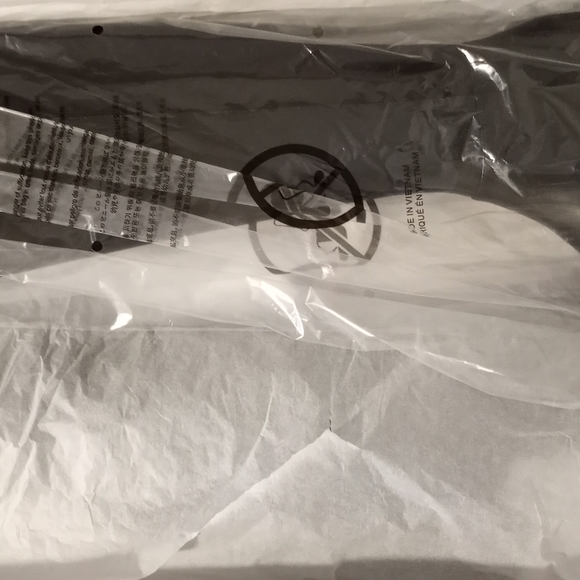 Boots - Picture 3 of 6